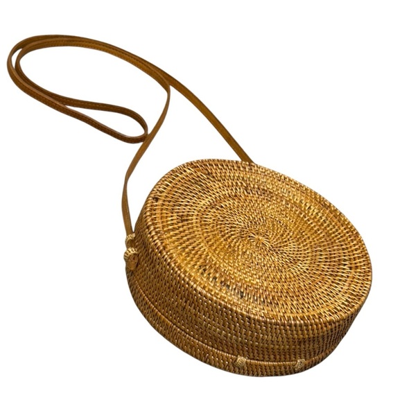 Novum Crafts Round Rattan Wicker Boho Summer Beach Crossbody Bag - Picture 5 of 9